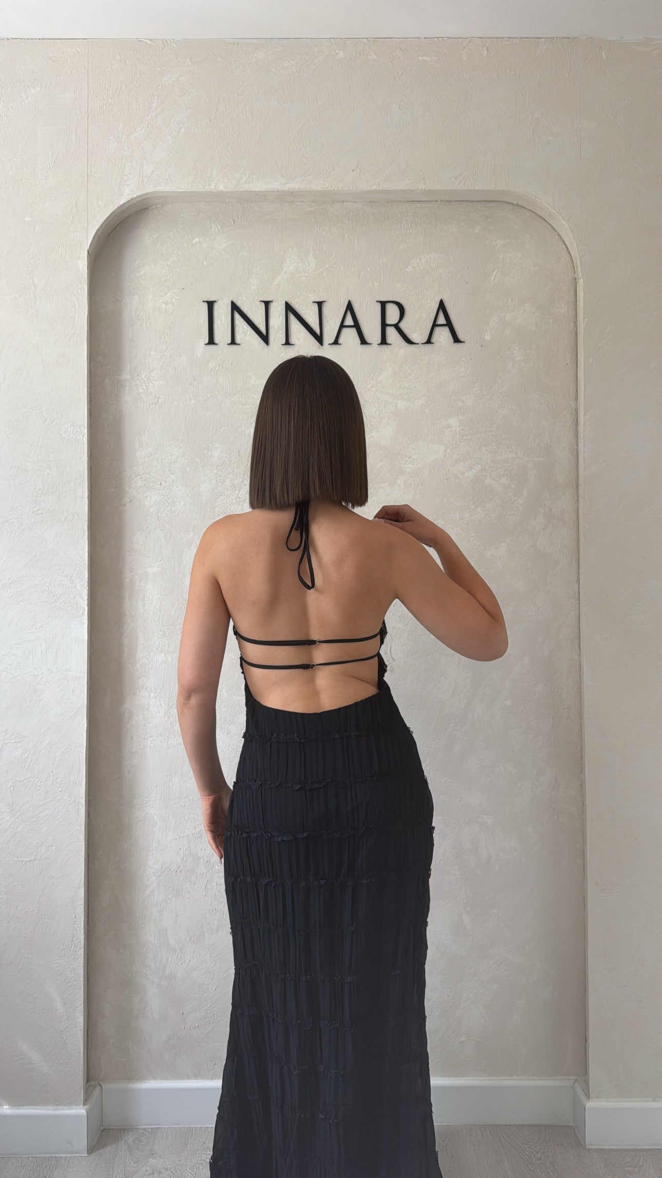 Robe dos nu noir