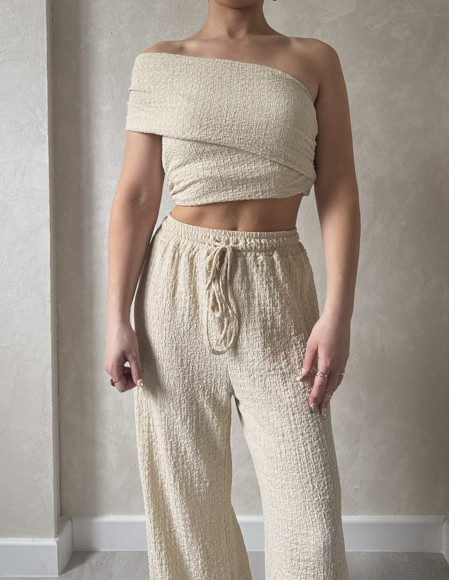 Ensemble asymétrique beige