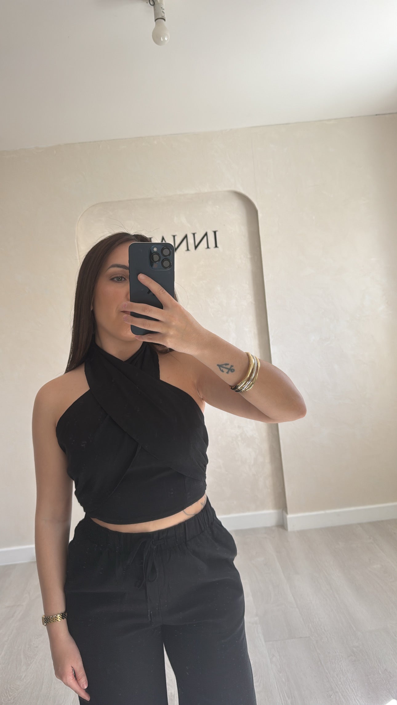Ensemble croisé noir