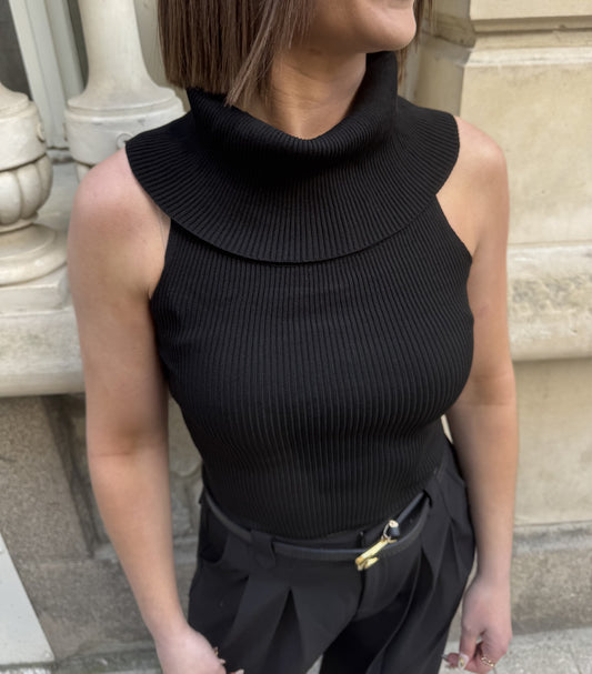 Top noir - Col roulé